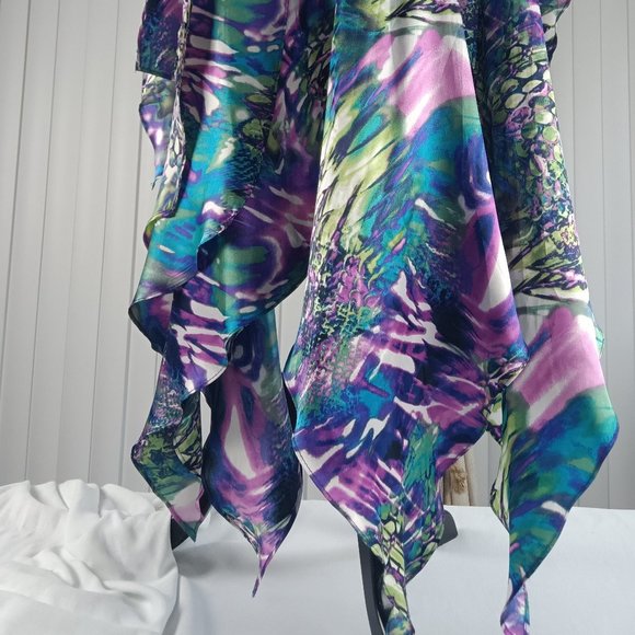 Stepping Out Dress. - Picture 4 of 11